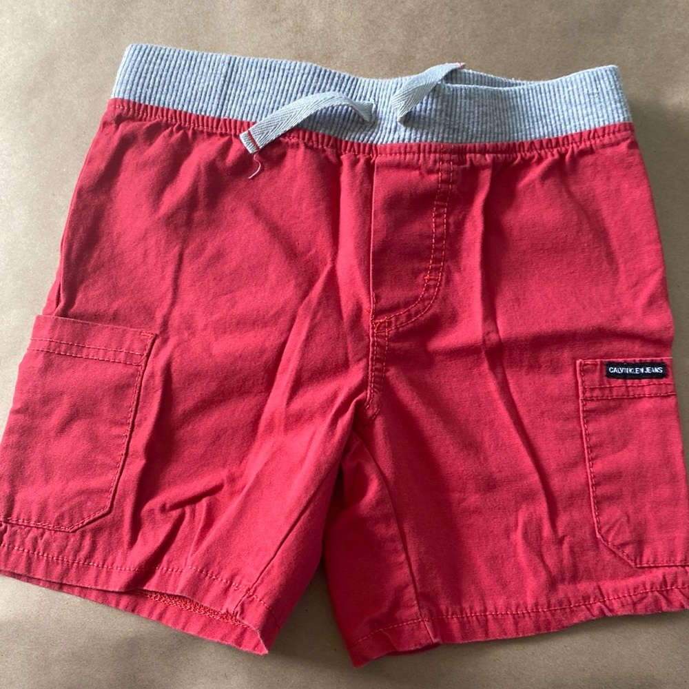 5/20 Calvin klein red and gray shorts 24M